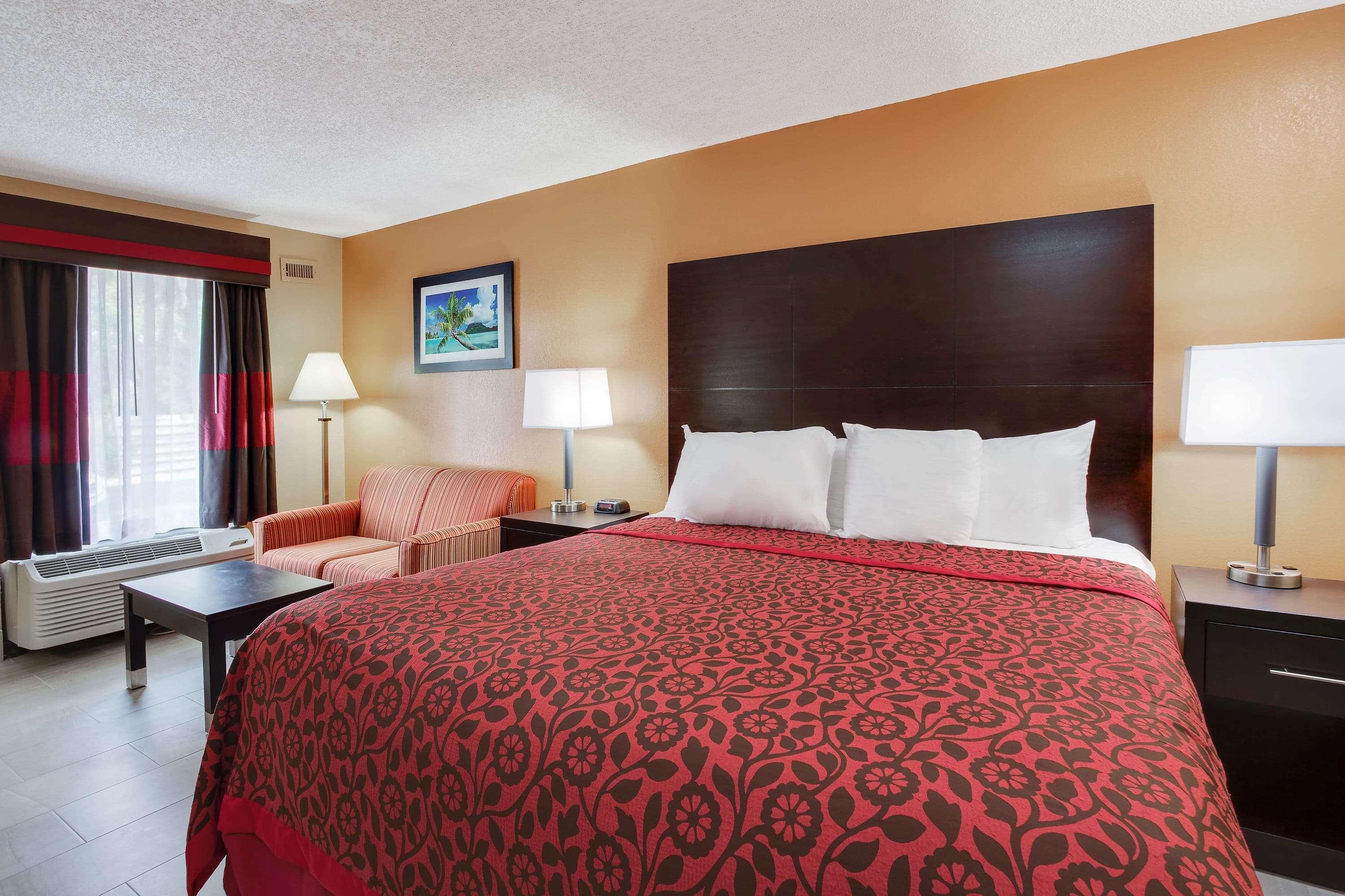 Days Inn By Wyndham Sarasota Bay Extérieur photo