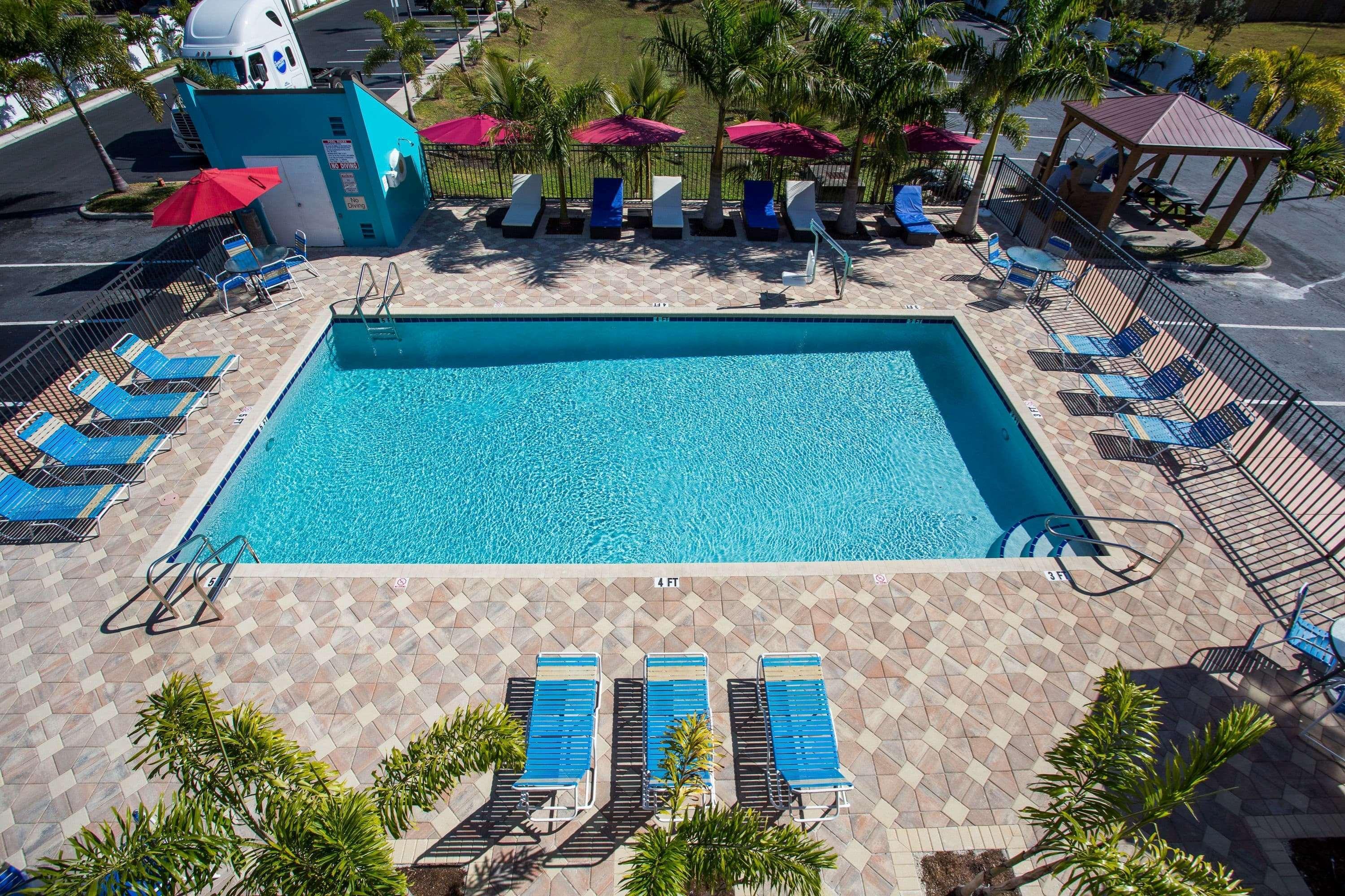 Days Inn By Wyndham Sarasota Bay Extérieur photo