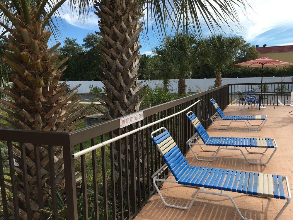 Days Inn By Wyndham Sarasota Bay Extérieur photo