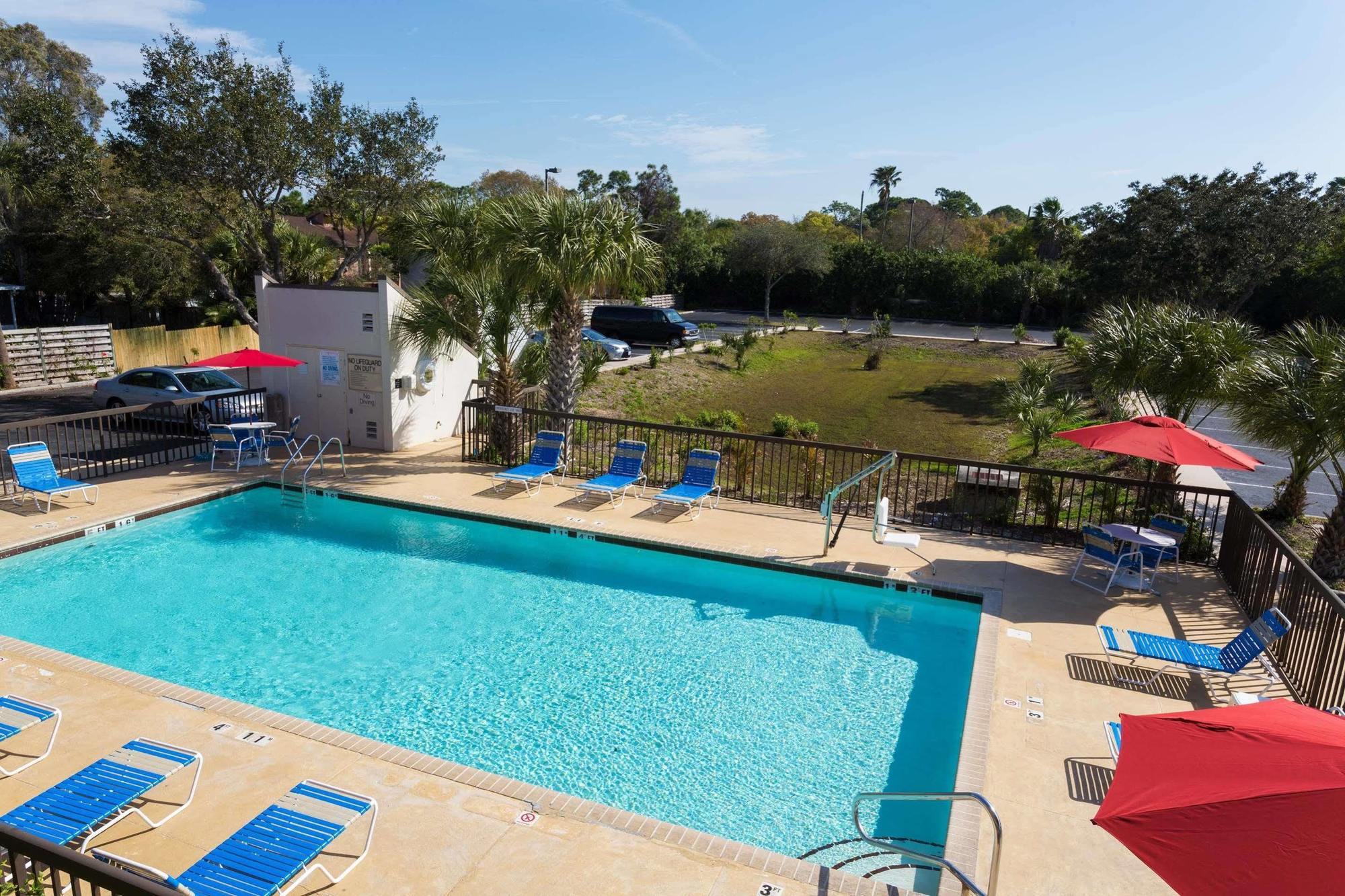 Days Inn By Wyndham Sarasota Bay Extérieur photo